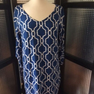 Escapada tunic  top with teal and white tile print